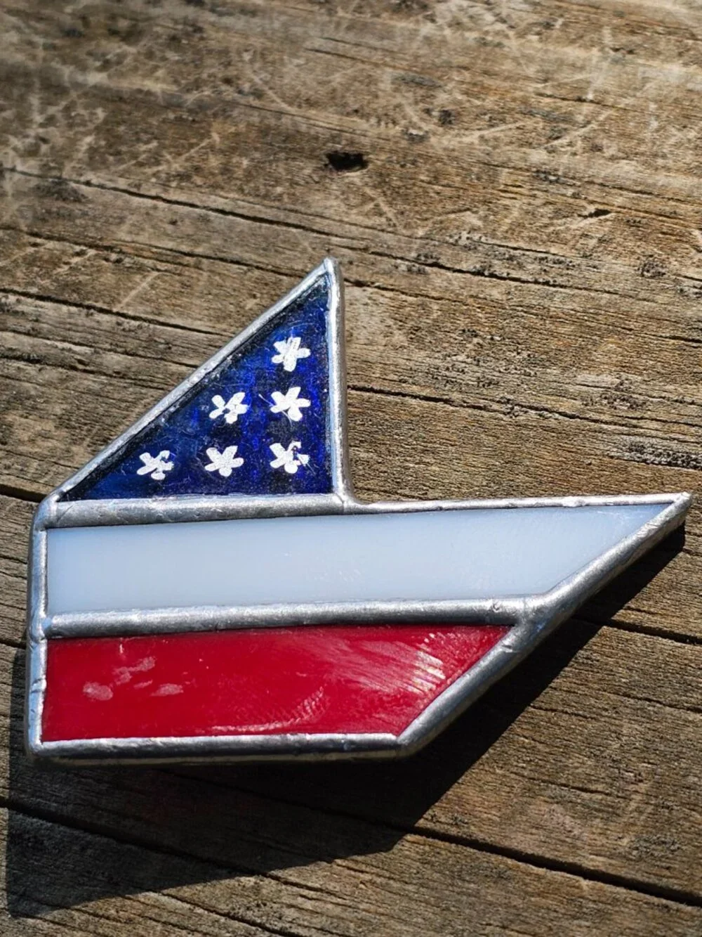 Womens Brooch Pin Stained Glass Red White Blue Patriotic Flag Sailboat Boat USA